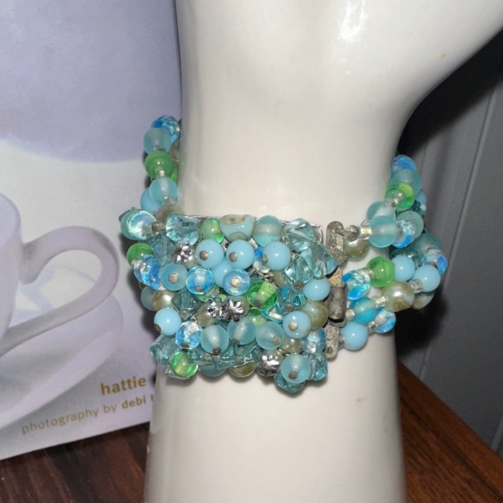 Vintage Miriam Haskell style Beaded Bracelet in Blue and Green